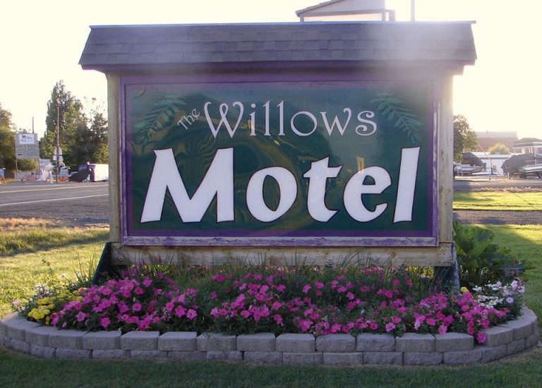 Lodging Lake Roosevelt and More