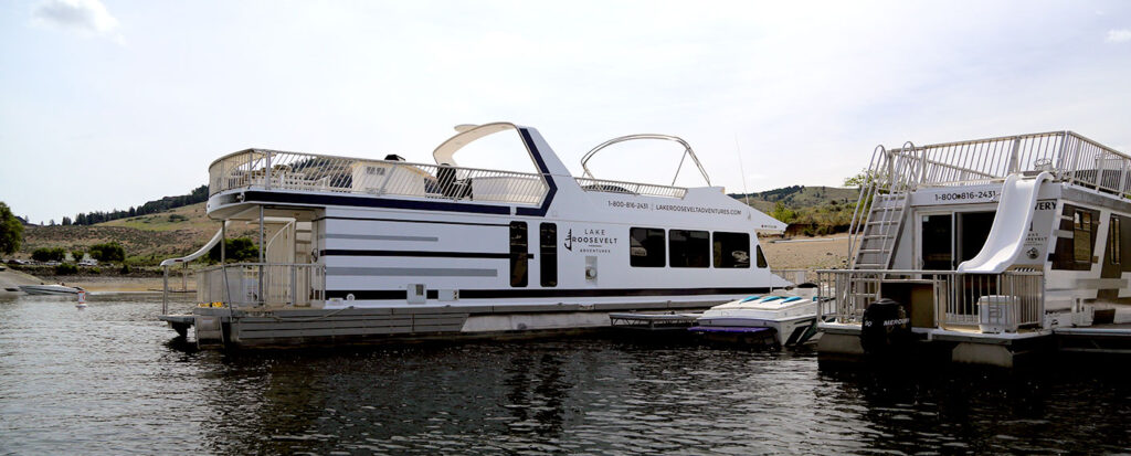 Houseboat rentals on Lake Roosevelt